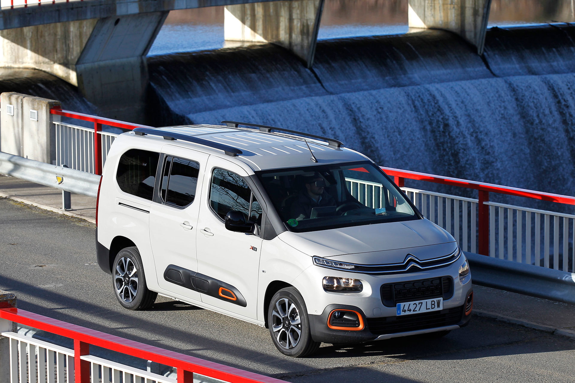 Citroen Berlingo 2020 Puretech 130 Eat8 21