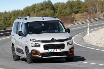 Citroen Berlingo 2020 Puretech 130 Eat8 29