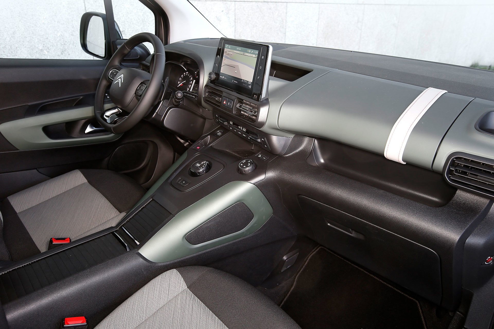 Citroen Berlingo 2020 Puretech 130 Eat8 55