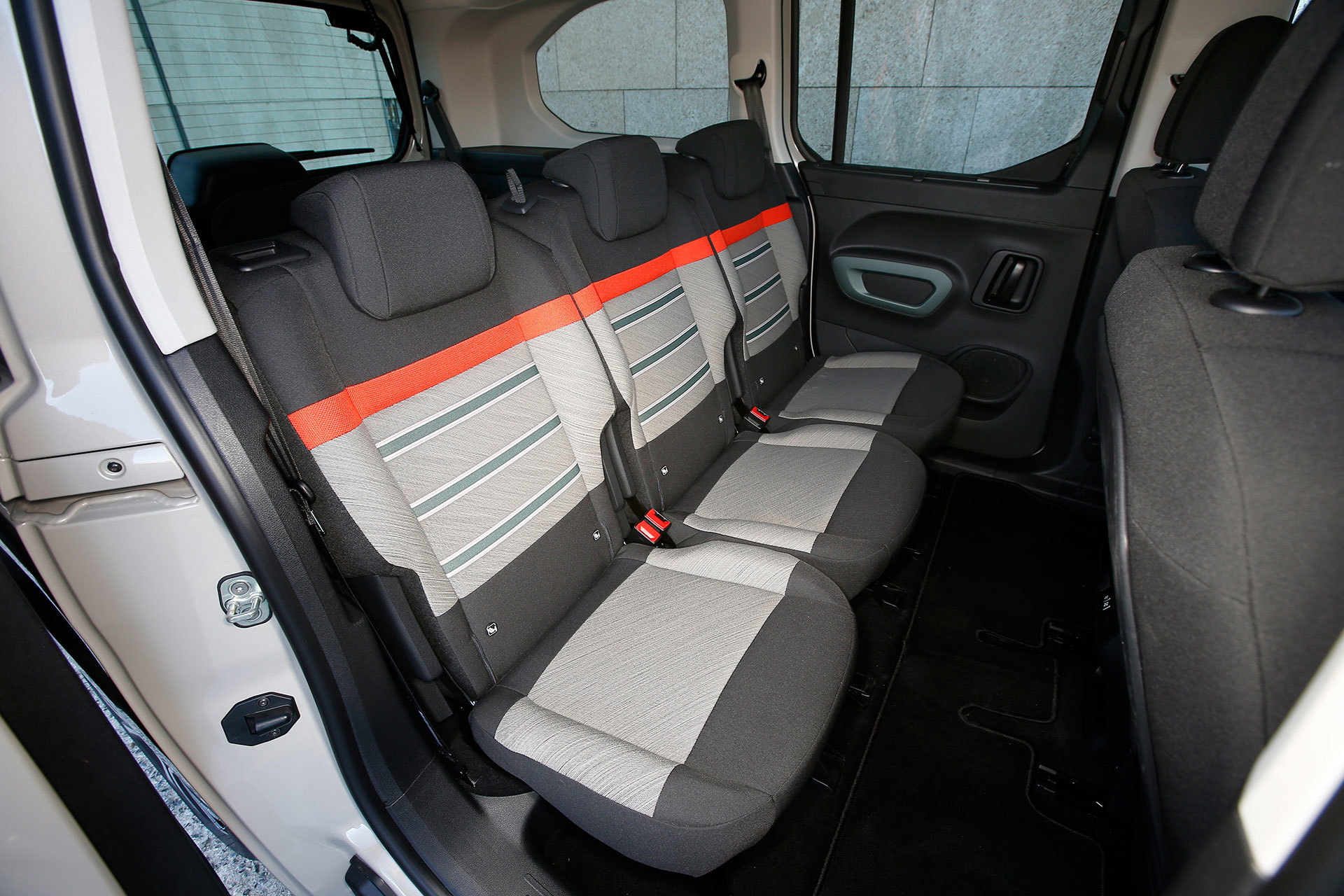 Citroen Berlingo 2020 Puretech 130 Eat8 61