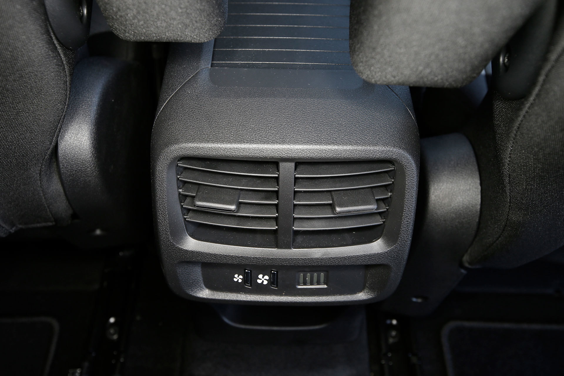 Citroen Berlingo 2020 Puretech 130 Eat8 86