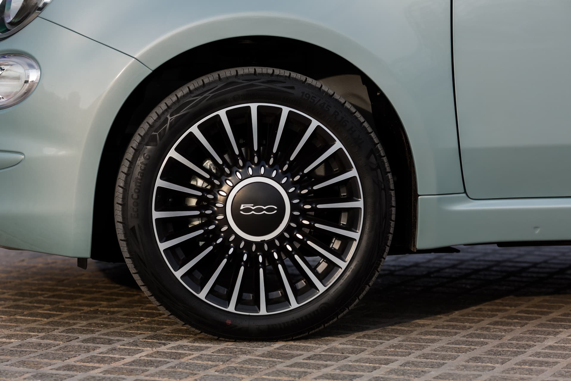 Fiat 500 Hybrid 037