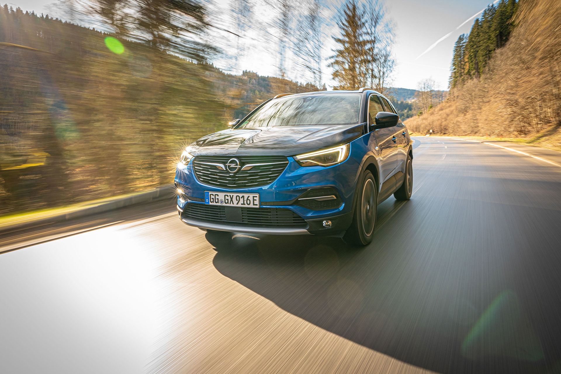 Opel Grandland X Hybrid4 2020 Azul 02