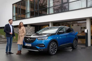 Opel Grandland X Hybrid4 2020 Azul 17