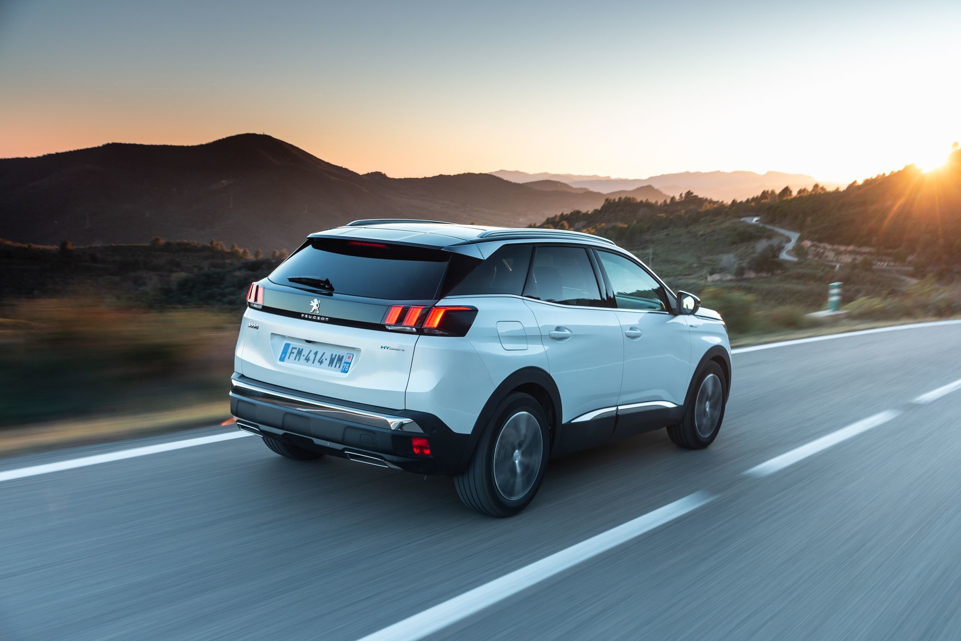 Prueba Peugeot 3008 Hybrid4 33