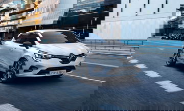 Renault Clio Hibrido 0620 01