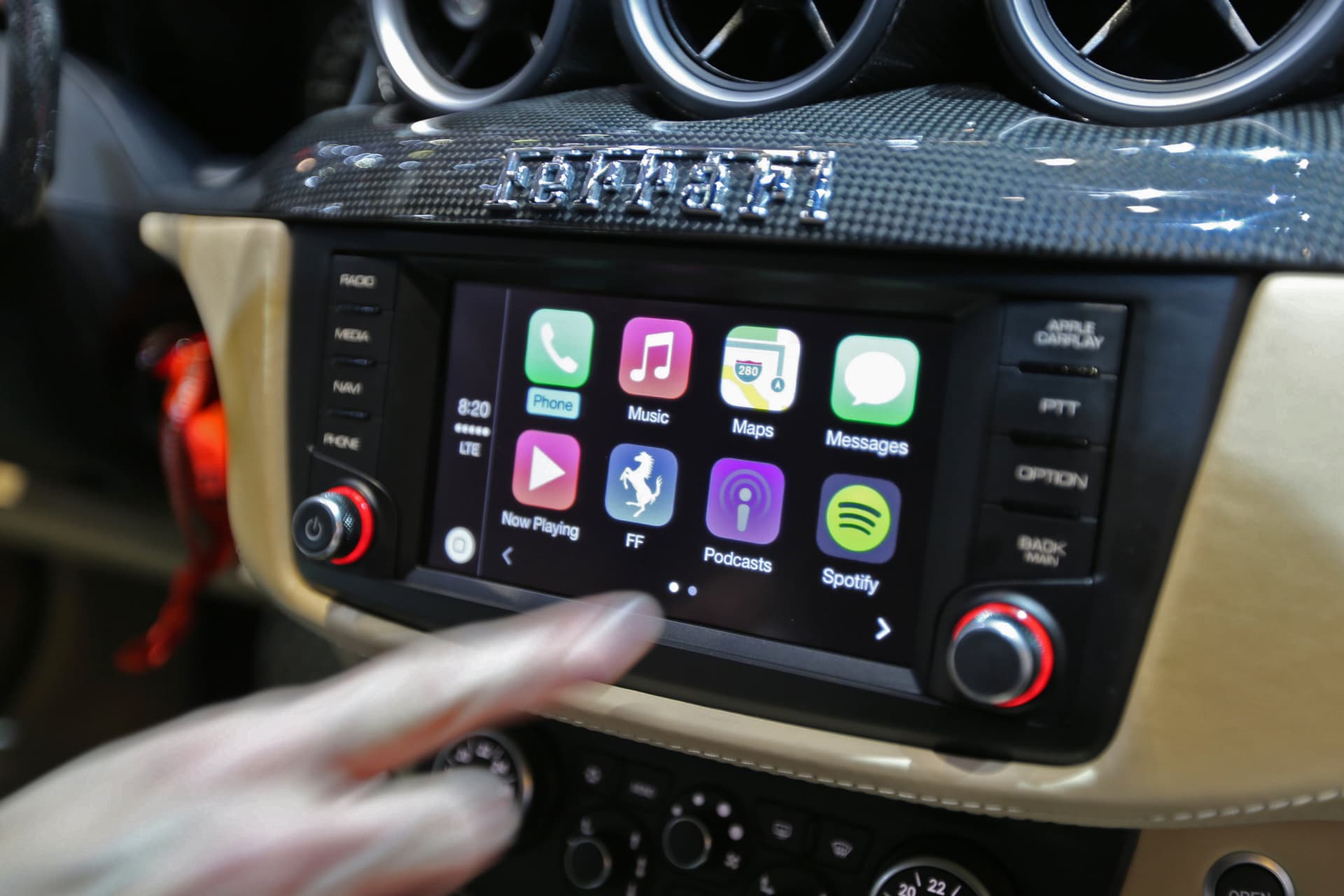Qué es Android Auto y Apple CarPlay, ¿para qué sirven?