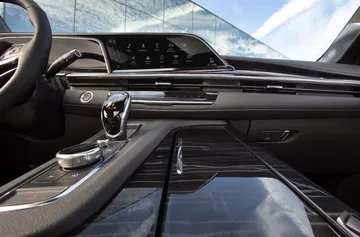 The 2021 Escalade Showcases The First Curved Oled In The Industr