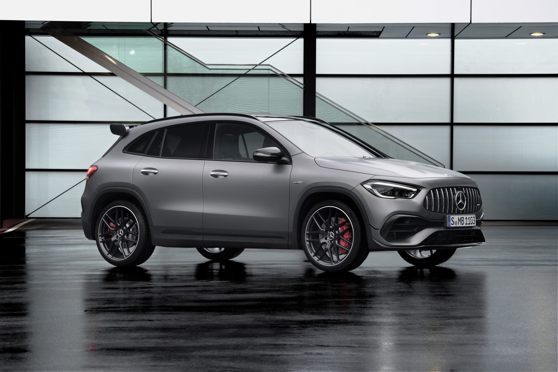 Der Neue Mercedes Amg Gla 45 4matic+: Kompaktes Performance Suv Für Alle Lebenslagen The New Mercedes Amg Gla 45 4matic+: A Compact Performance Suv To Suit Any Lifestyle