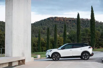 Peugeot E 2008 Prueba 61