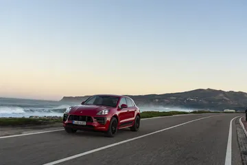 Porsche Macan Gts 16 Rojo Carmin