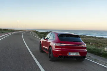 Porsche Macan Gts 21 Rojo Carmin