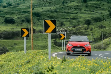 Toyota Yaris Hibrido 2020 Rojo Exterior 03