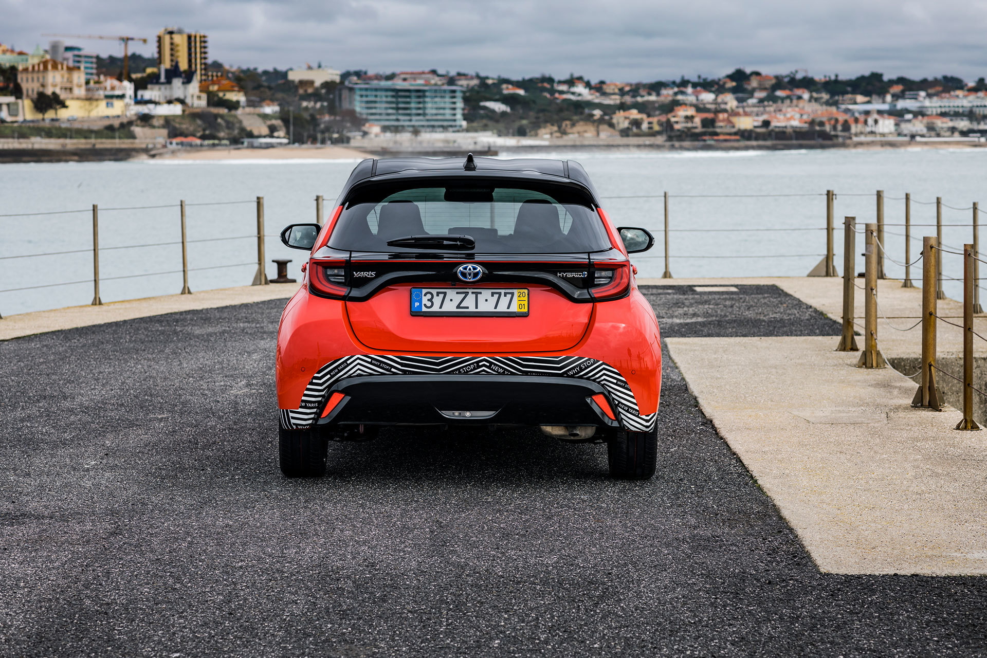 Toyota Yaris Hibrido 2020 Rojo Exterior 104
