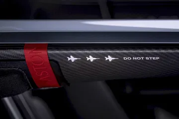 Aston Martin V12 Speedster 10