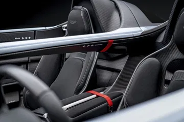 Aston Martin V12 Speedster 18