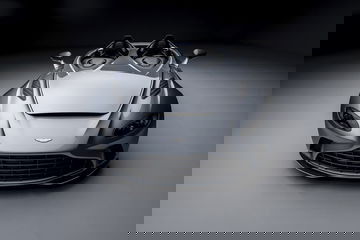 Aston Martin V12 Speedster 2