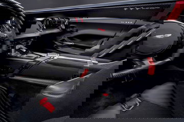 Aston Martin V12 Speedster 5