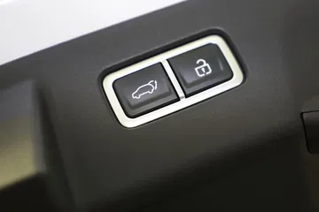 Vista cercana de los botones de ajuste de los asientos del Kia Sorento.