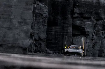 Koenigsegg Gemera 2020 18