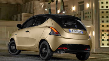 Lancia Ypsilon Hibrido Dm 2