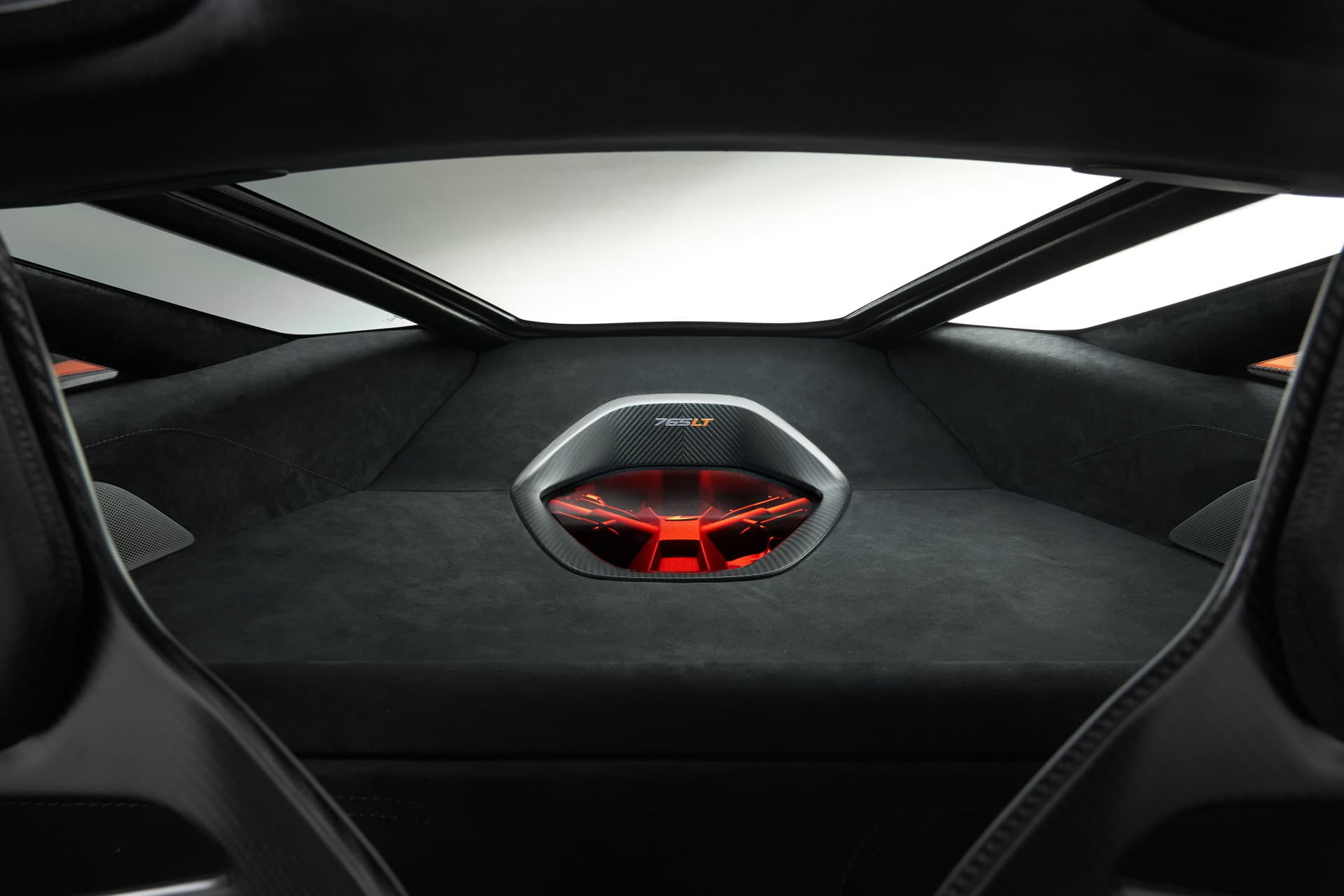 Mclaren 765lt 012