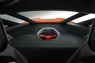 Mclaren 765lt 013