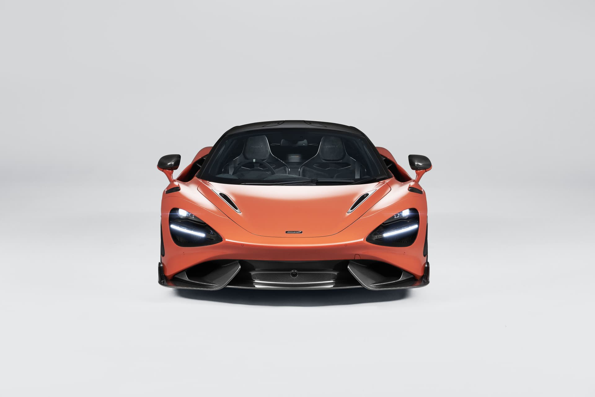 Mclaren 765lt 02