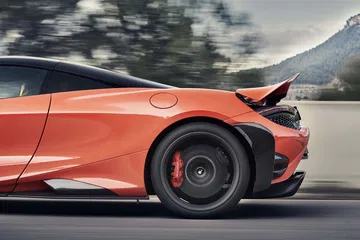 Mclaren 765lt 020