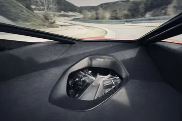 Mclaren 765lt 024