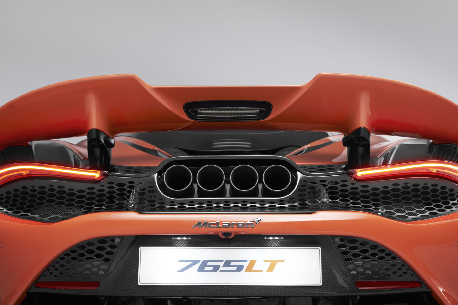 Mclaren 765lt 08