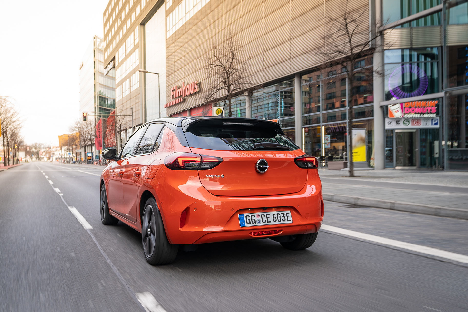 Opel Corsa E 2020 Naranja Prueba 08