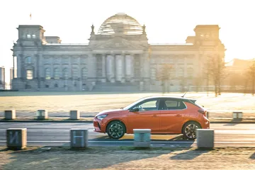 Opel Corsa E 2020 Naranja Prueba 10