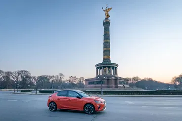 Opel Corsa E 2020 Naranja Prueba 17