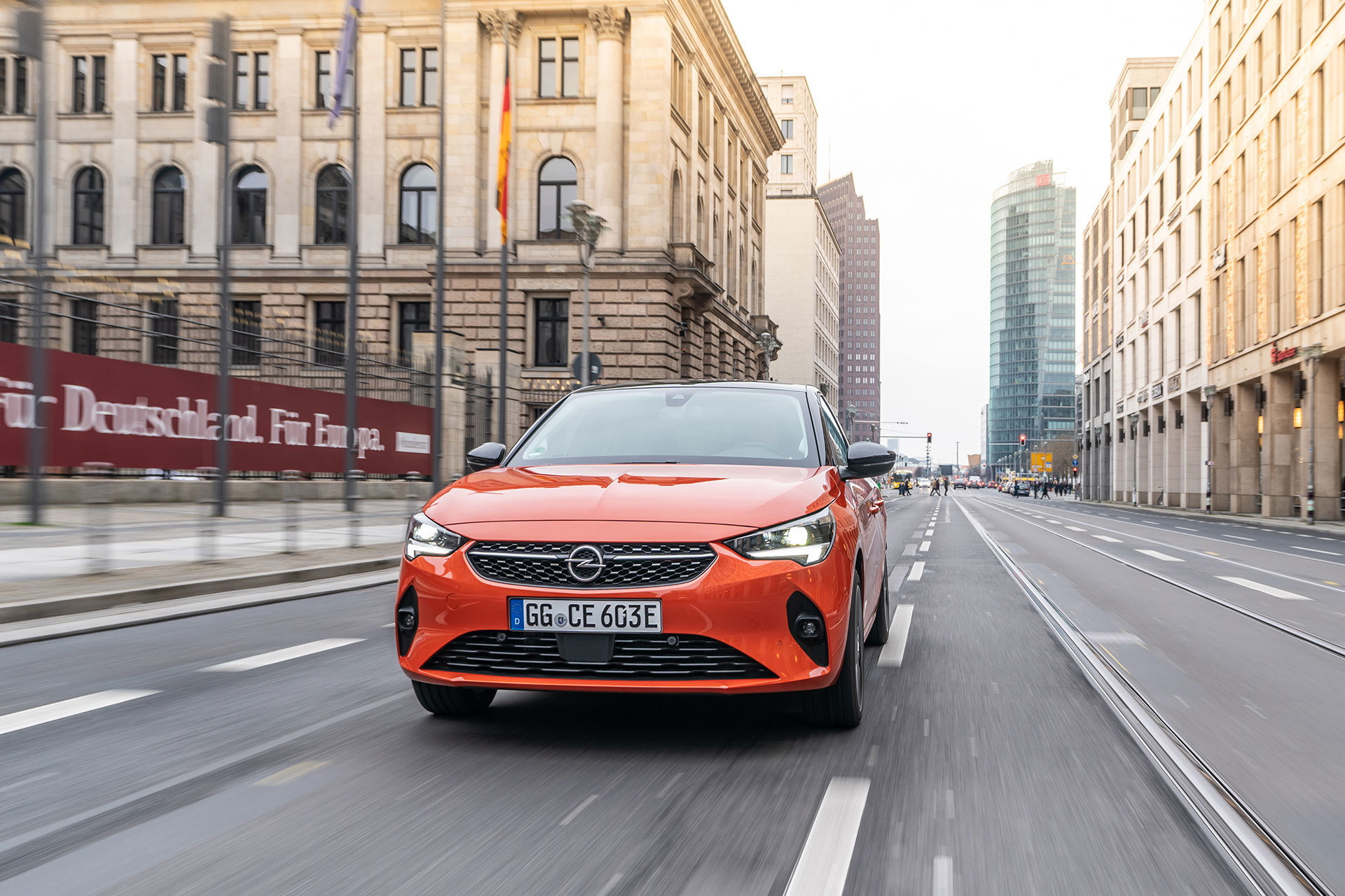 Opel Corsa E 2020 Naranja Prueba 26