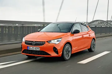 Opel Corsa E 2020 Naranja Prueba 30