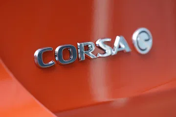 Opel Corsa E 2020 Naranja Prueba 37