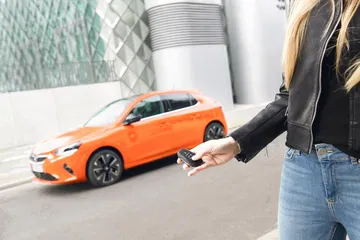 Opel Corsa E 2020 Naranja Prueba 44