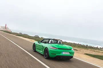 Porsche 718 Gts 40 Verde Phyton 10