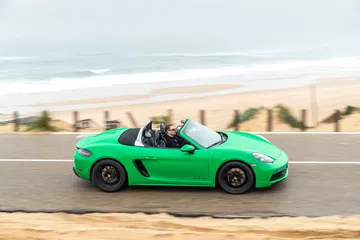 Porsche 718 Gts 40 Verde Phyton 37