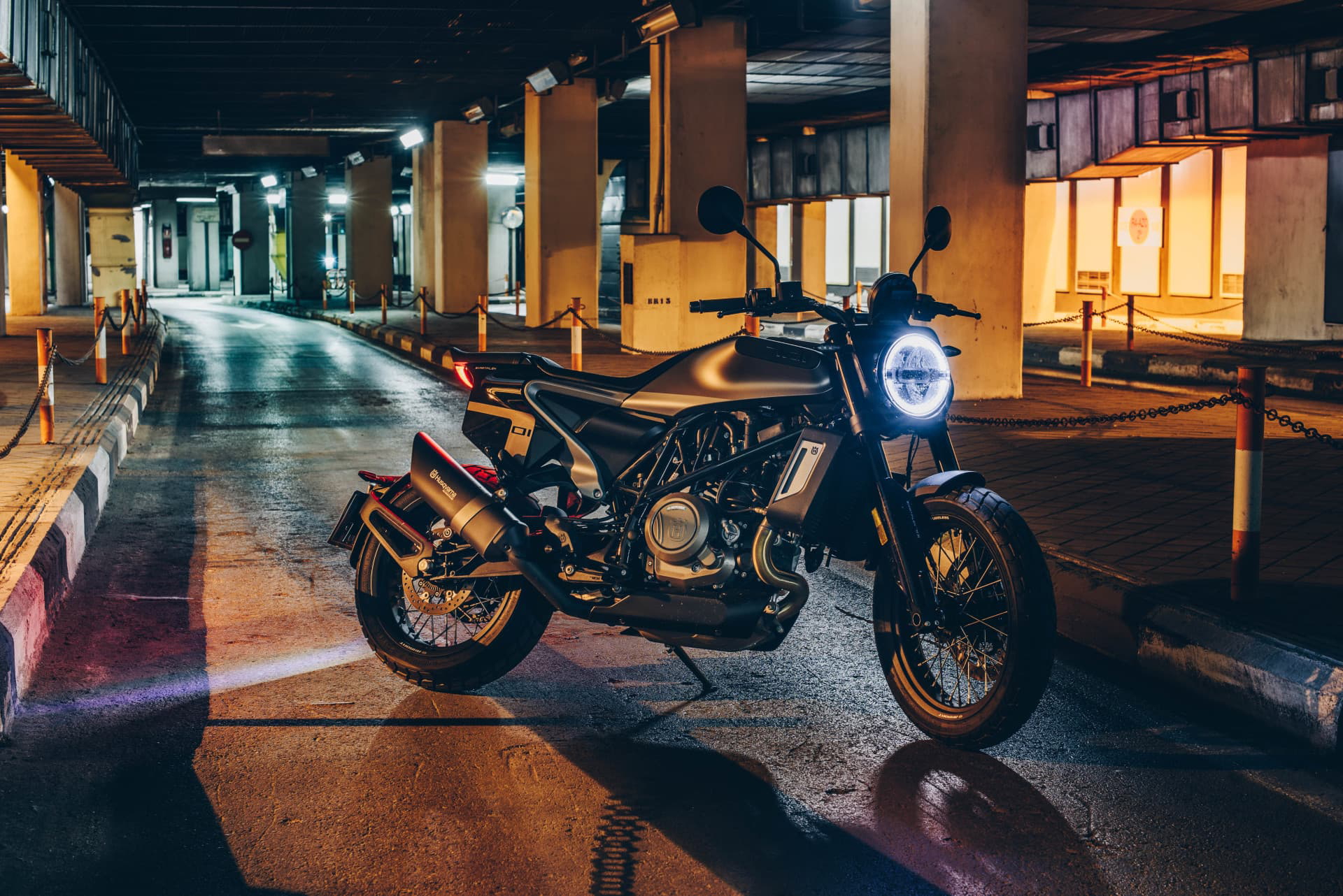 Prueba Husqvarna Svartpilen 10