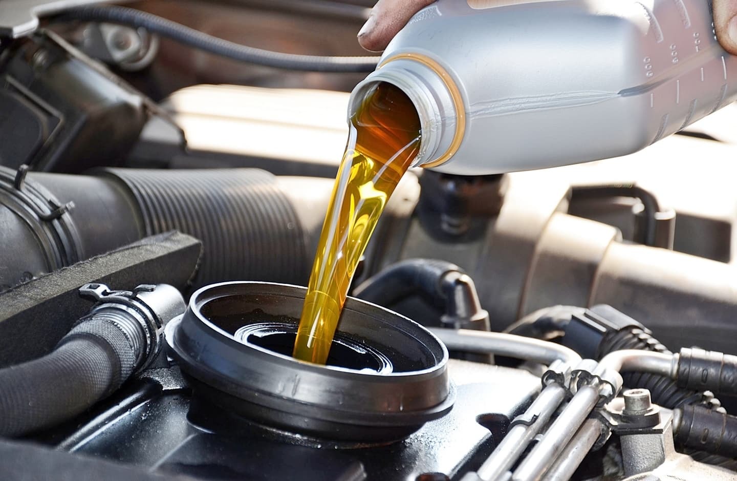 ¿Cómo medir el aceite de motor?