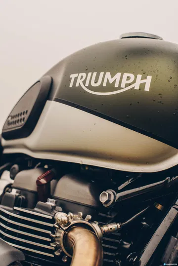 Triump Street Scrambler Prueba 24