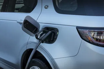 Land Rover Discovery Sport Phev 16