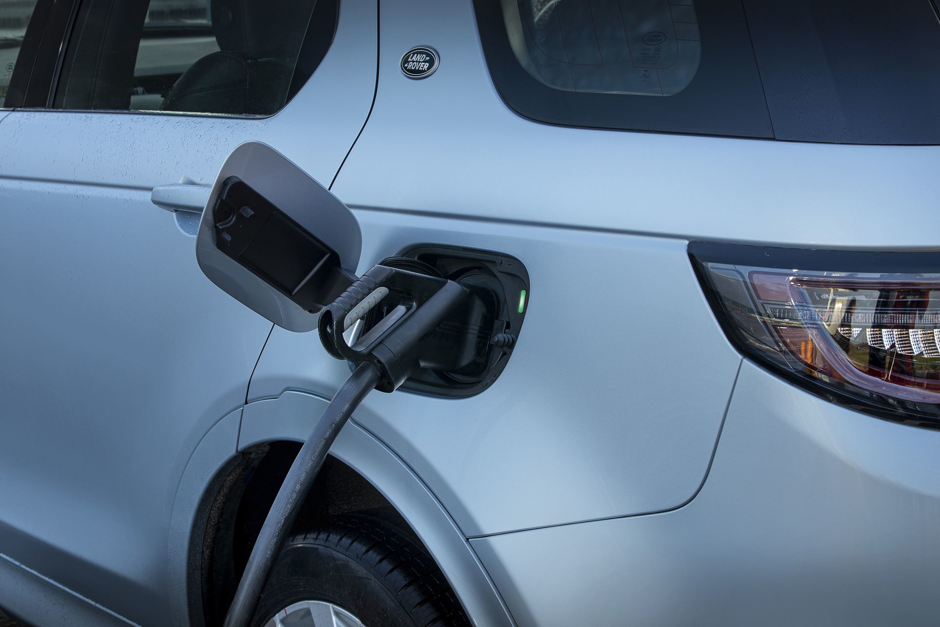 Land Rover Discovery Sport Phev 16