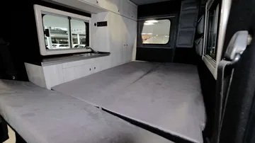 Lorinser Puch Mercedes Clase G Camper 2020 13