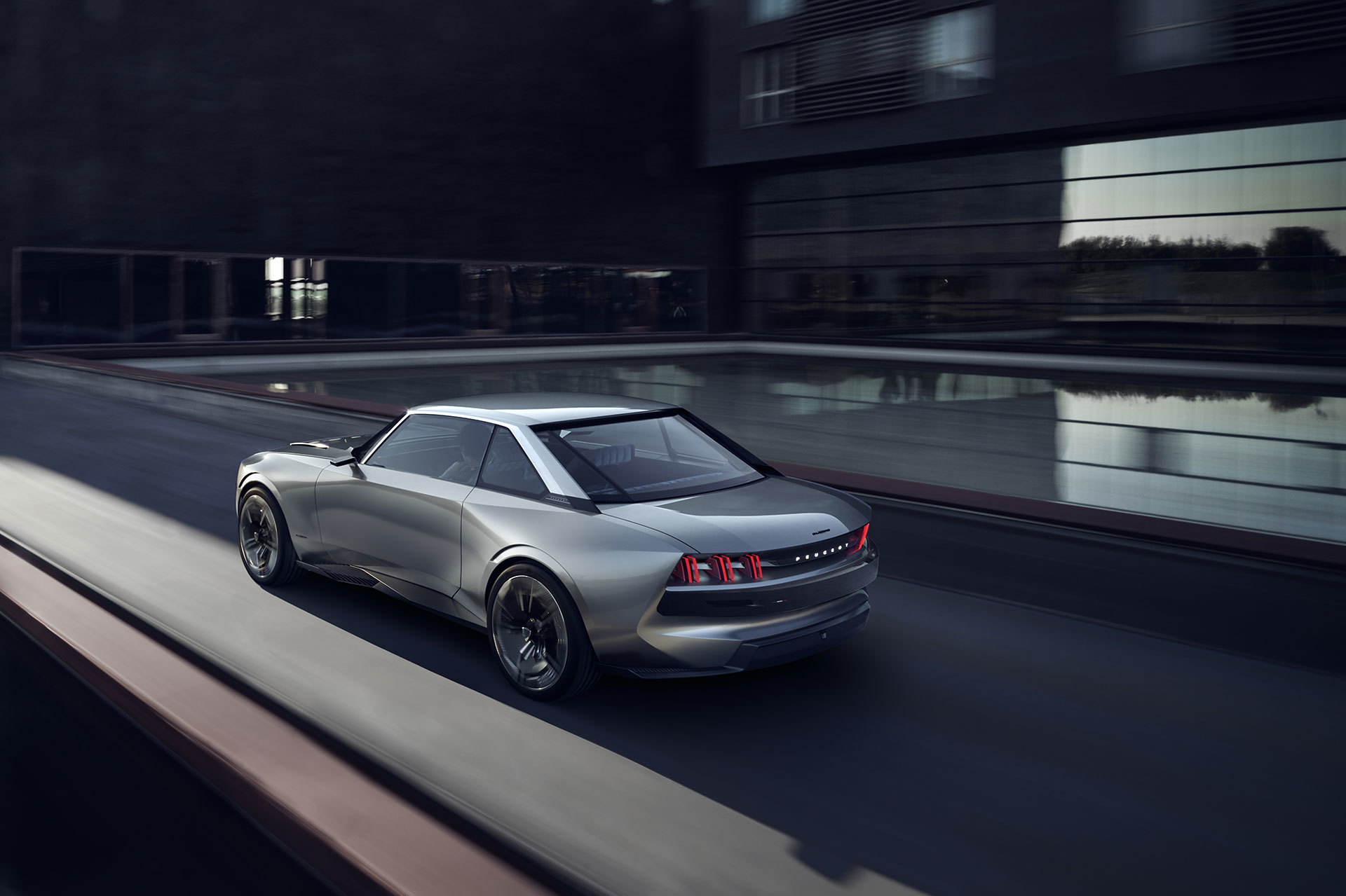 Peugeot E Legend Exterior 03