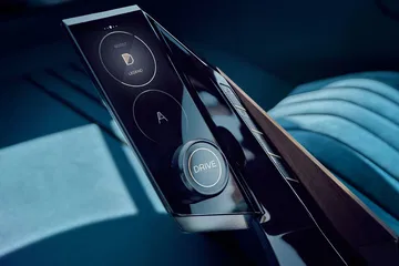 Peugeot E Legend Interior 07