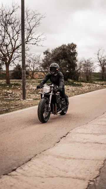 Triumph Bobber Toohard Dsc00524