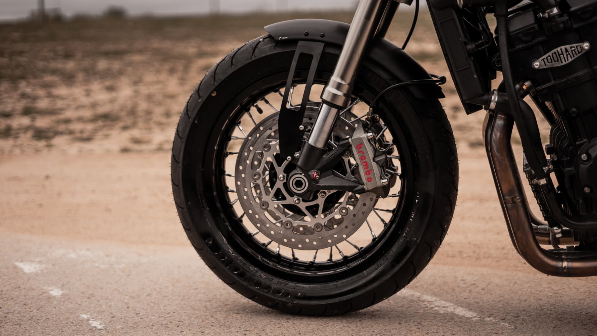 Triumph Bobber Toohard Dsc00533